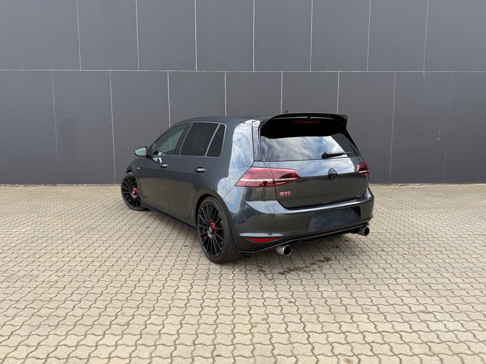 VW Golf VII 2,0 GTi Clubsport DSG 5d