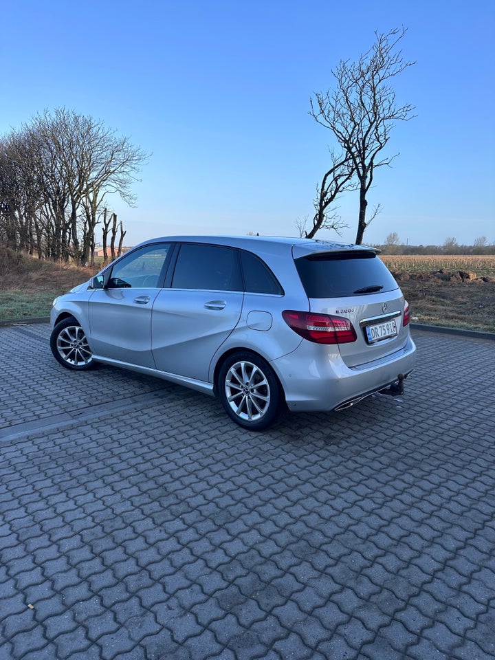 Mercedes B200 d 2,2 Business aut. 5d