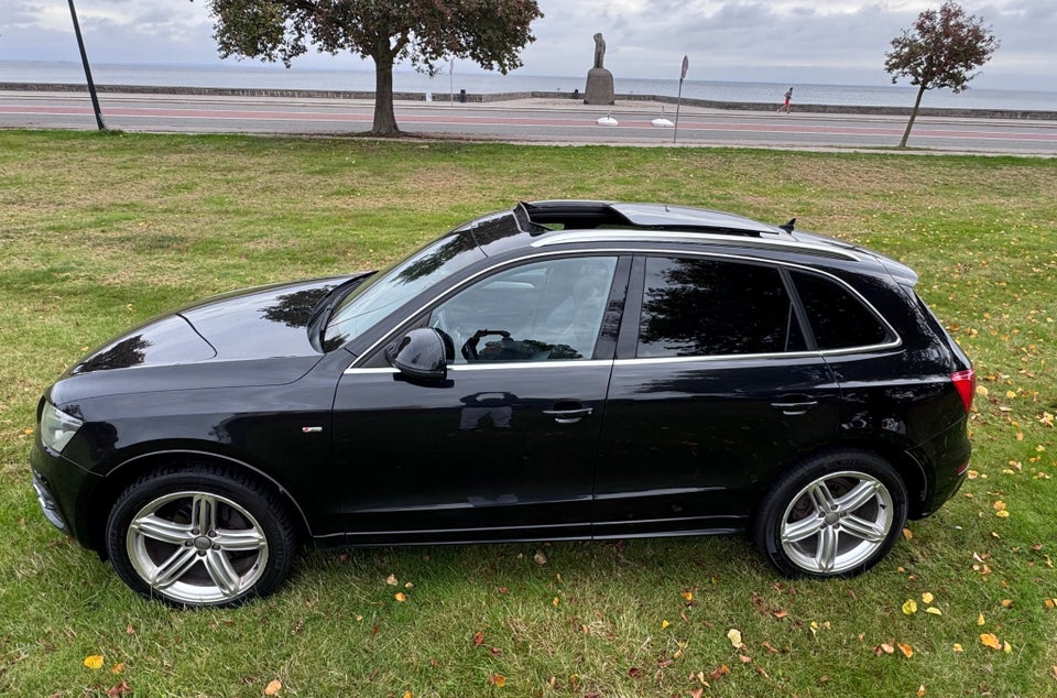 Audi Q5 2,0 TFSi 211 S-line quattro S-tr. 5d