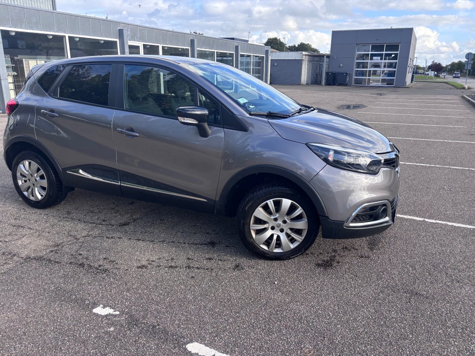 Renault Captur 0,9 TCe 90 Intens 5d
