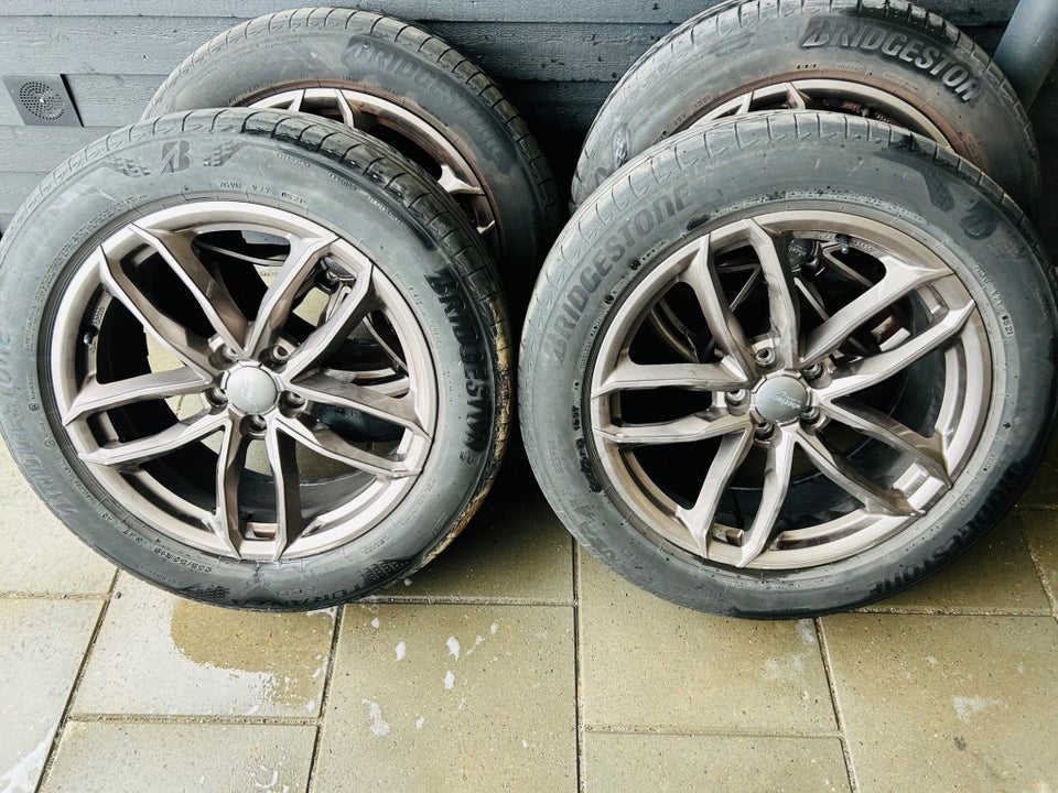 Skoda Enyaq 80 iV Plus 5d