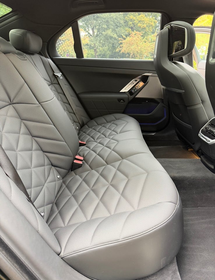BMW i7 xDrive60 M-Sport 4d