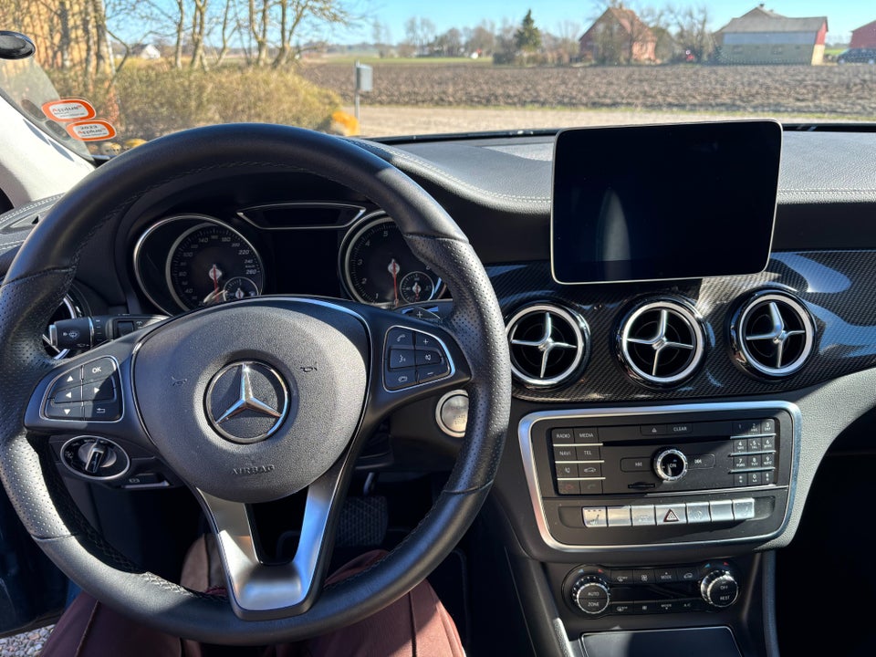 Mercedes GLA200 1,6 AMG Line aut. 5d