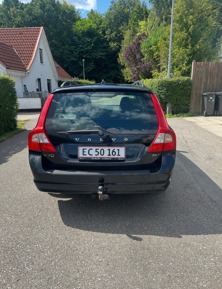 Volvo V70 2,5 T 230 Summum aut. 5d