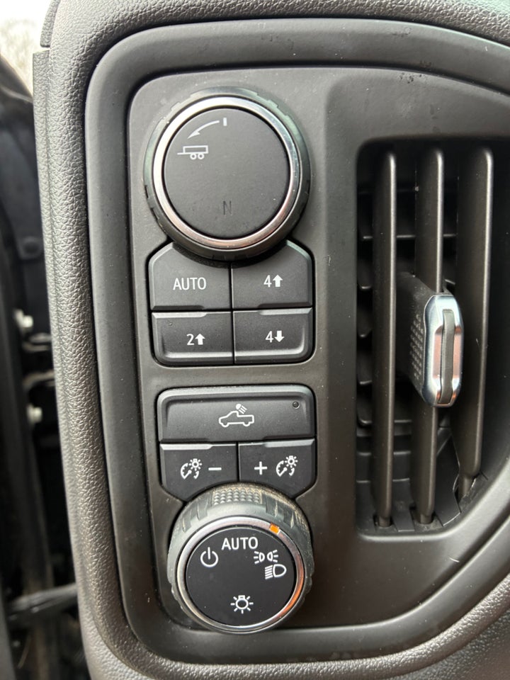 Chevrolet Silverado 1500 5,3 Crew Cab. High Country aut. 4WD 4d