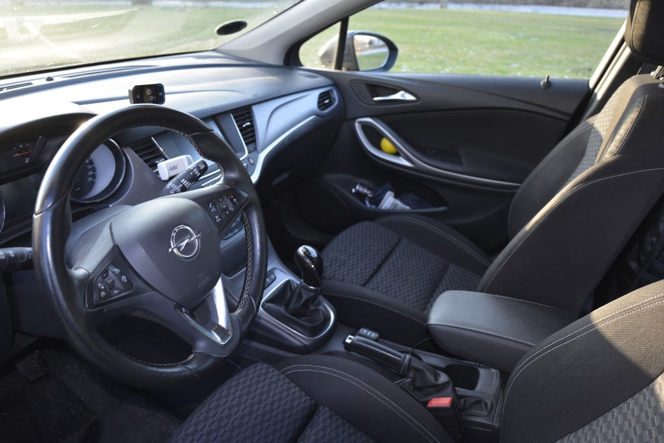 Opel Astra 1,0 T 105 Enjoy Sports Tourer 5d