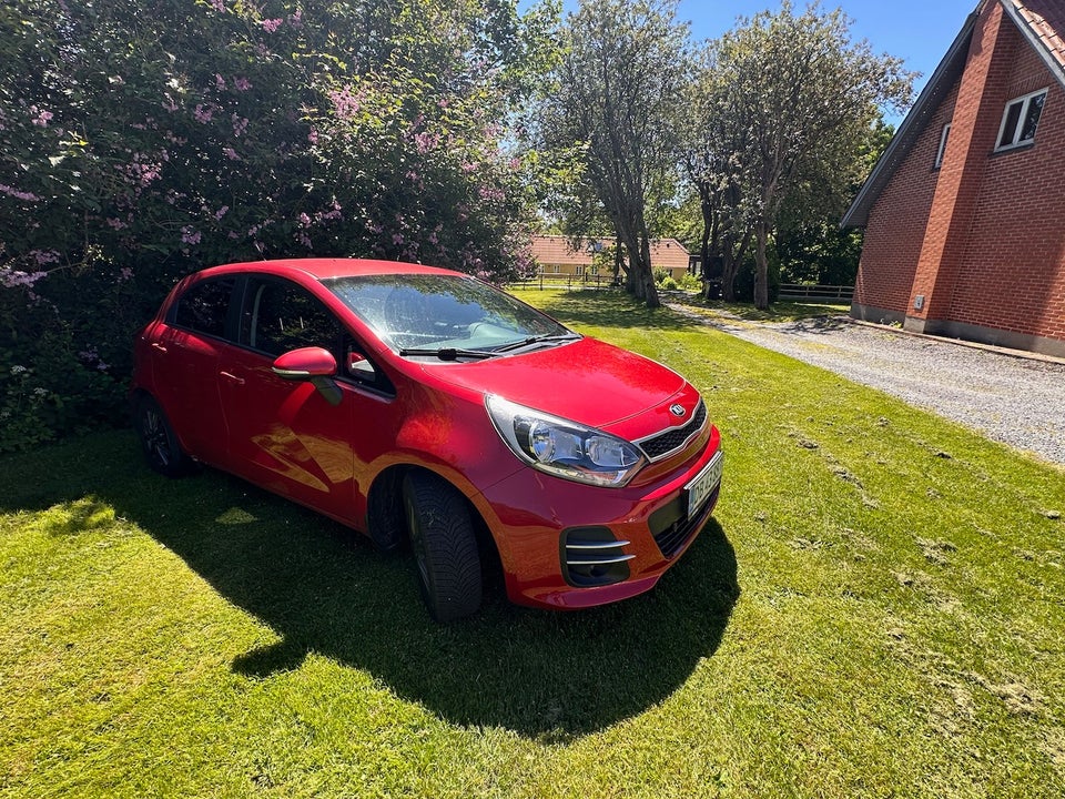 Kia Rio 1,1 CRDi 75 Attraction 5d