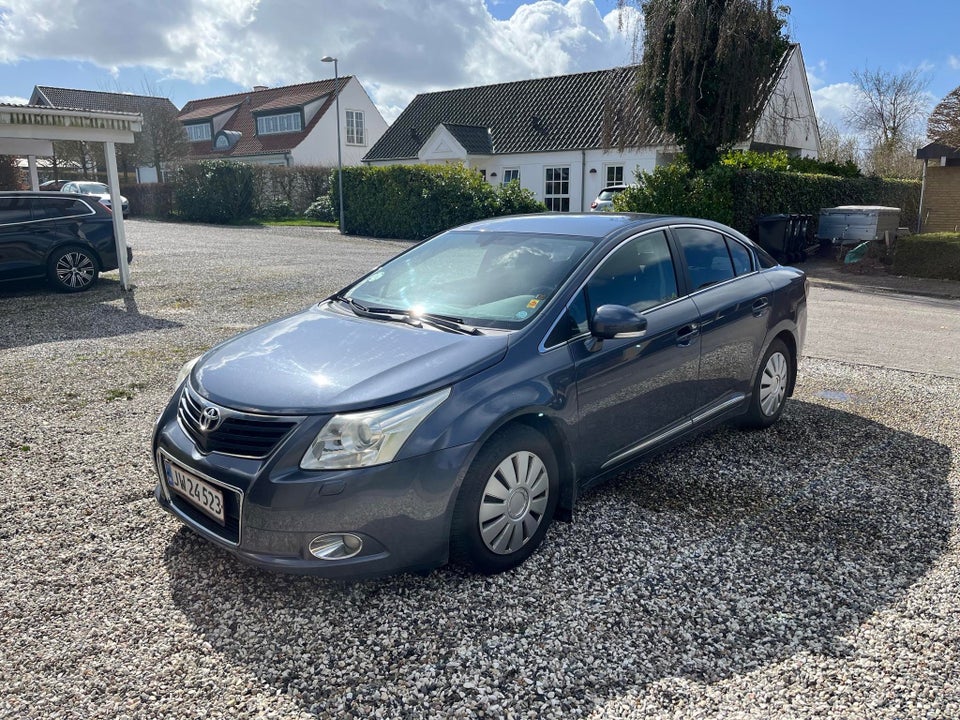 Toyota Avensis 1,8 VVT-i T2 4d