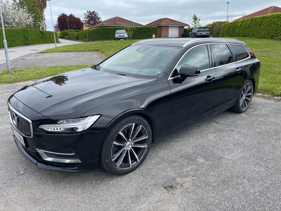 Volvo V90 2,0 D4 190 Momentum 5d