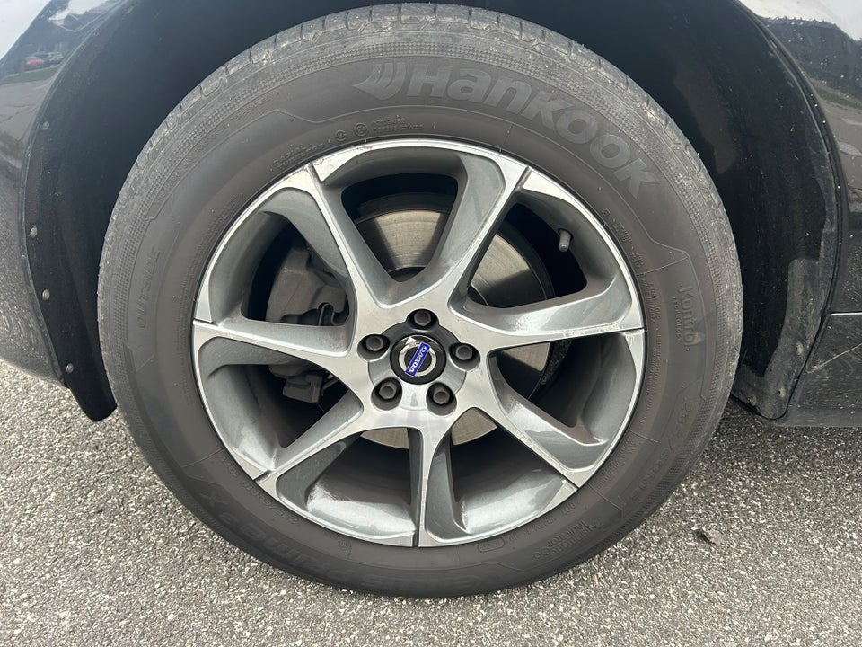 Volvo XC60 2,4 D4 190 Ocean Race aut. AWD 5d