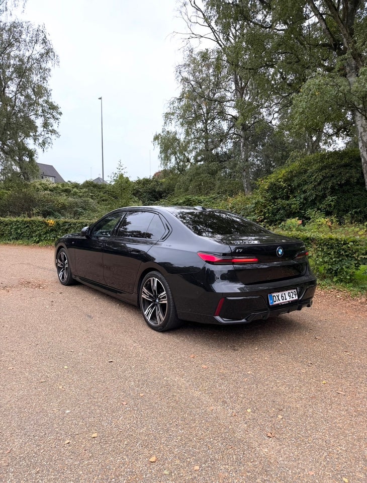 BMW i7 xDrive60 M-Sport 4d