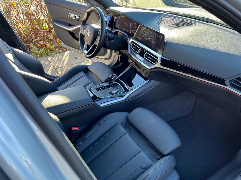 BMW 320d 2,0 Touring Sport Line aut. 5d