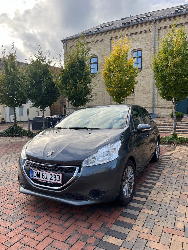 Peugeot 208 1,2 VTi Active 5d