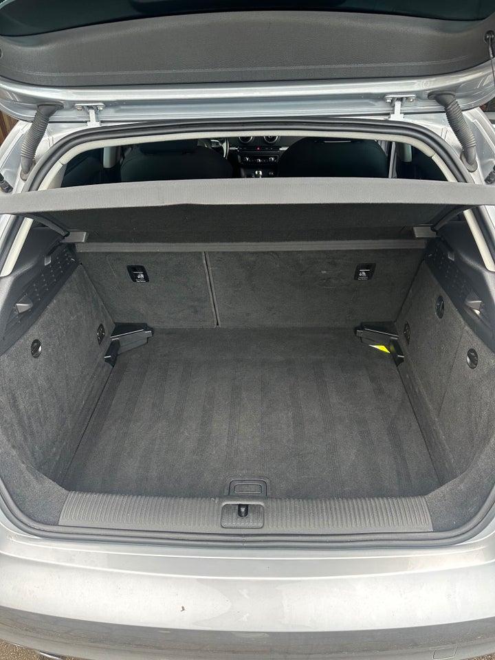 Audi A3 2,0 TDi 150 Ambition Sportback S-tr. 5d