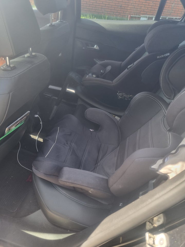 Peugeot 2008 1,2 PureTech 130 Platin Sport EAT8 5d