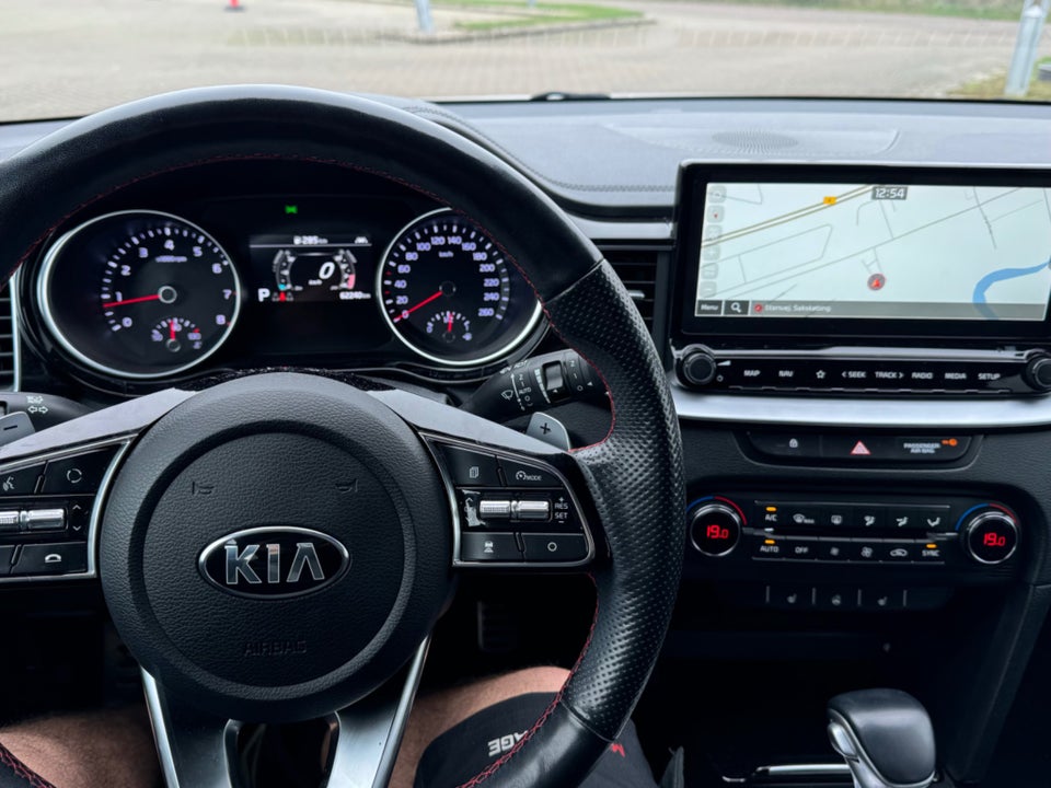 Kia ProCeed 1,6 T-GDi GT DCT 5d