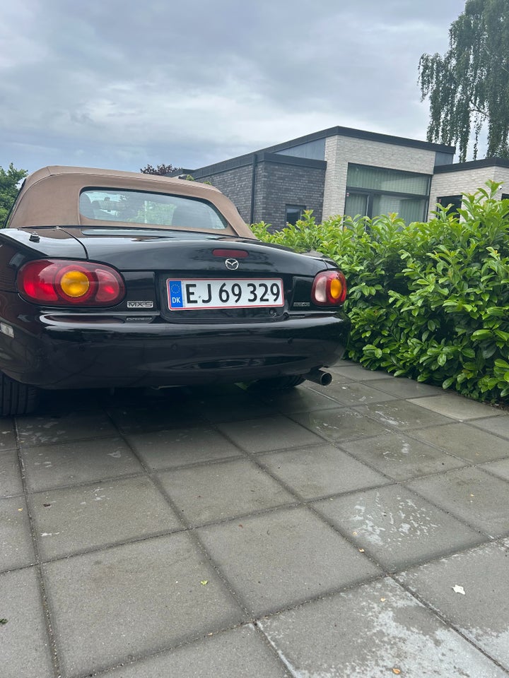 Mazda MX-5 1,6i  2d