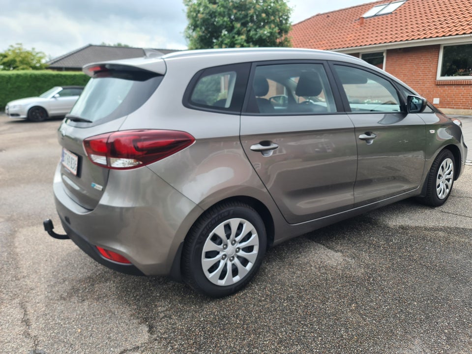 Kia Carens 1,7 CRDi 115 Style 7prs 5d