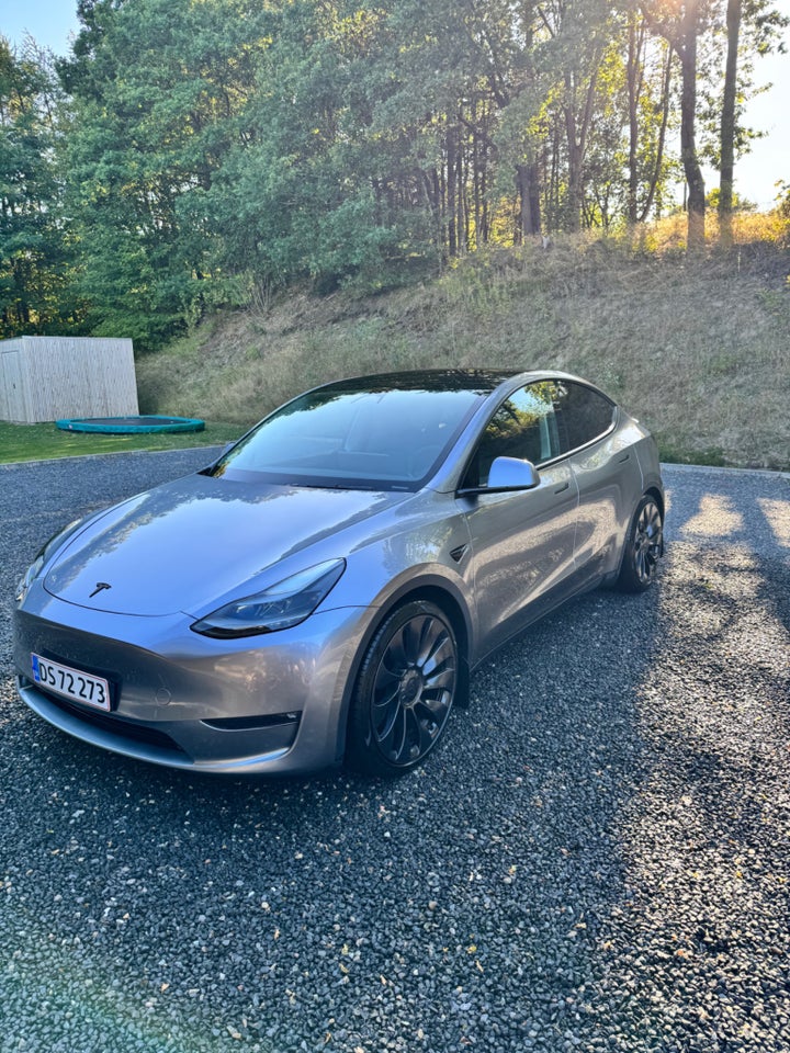 Tesla Model Y Performance AWD 5d