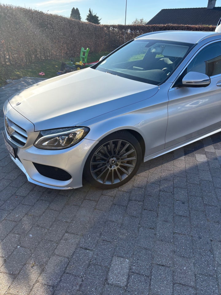 Mercedes C200 2,0 AMG Line stc. aut. 5d