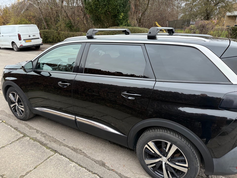 Peugeot 5008 1,2 e-THP 130 Allure EAT6 7prs 5d