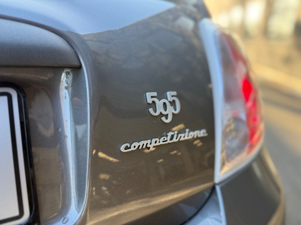 Abarth 595C 1,4 T-Jet 180 Competizione 2d