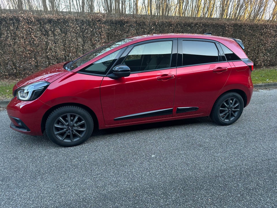 Honda Jazz 1,5 i-MMD Executive eCVT 5d