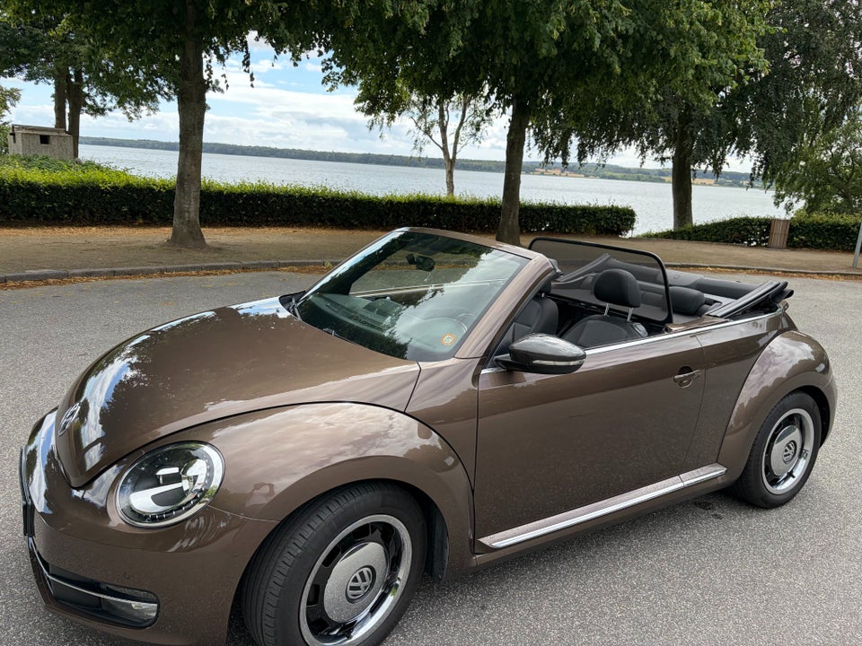 VW The Beetle 1,2 TSi 105 Design Cabriolet BMT 2d