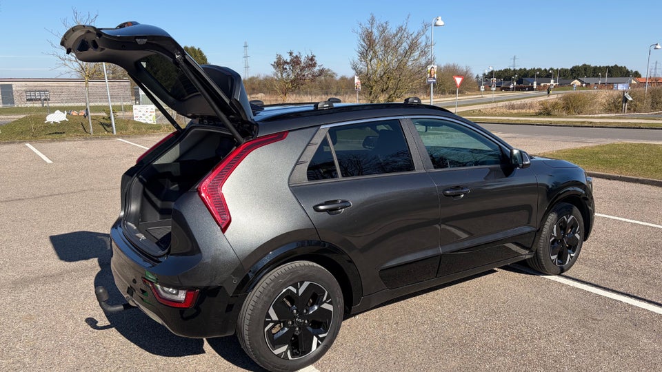 Kia Niro 64 EV Upgrade 5d