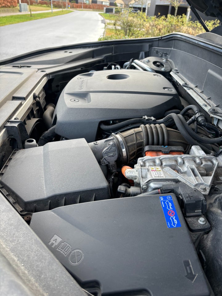 Volvo XC90 2,0 T8 407 Momentum aut. AWD 7prs 5d