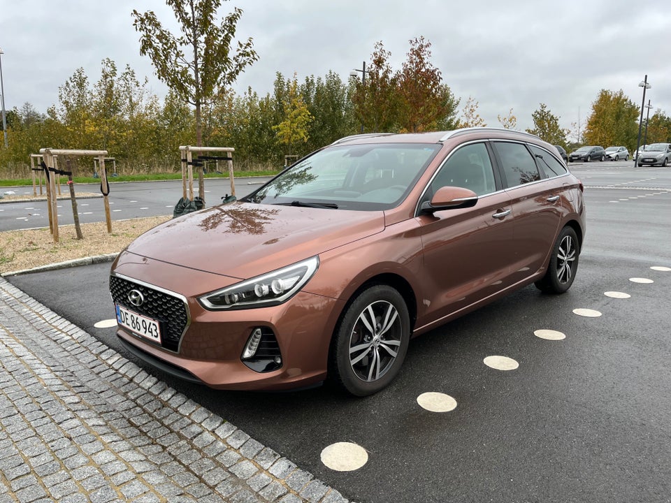 Hyundai i30 1,0 T-GDi Premium stc. 5d