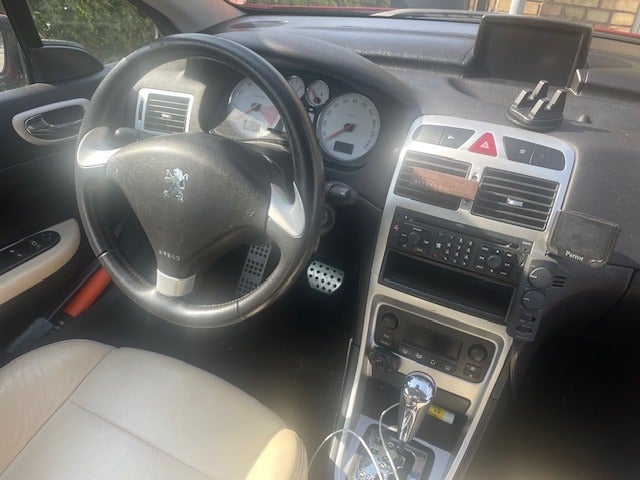 Peugeot 307 2,0 16V T6 CC aut. 2d