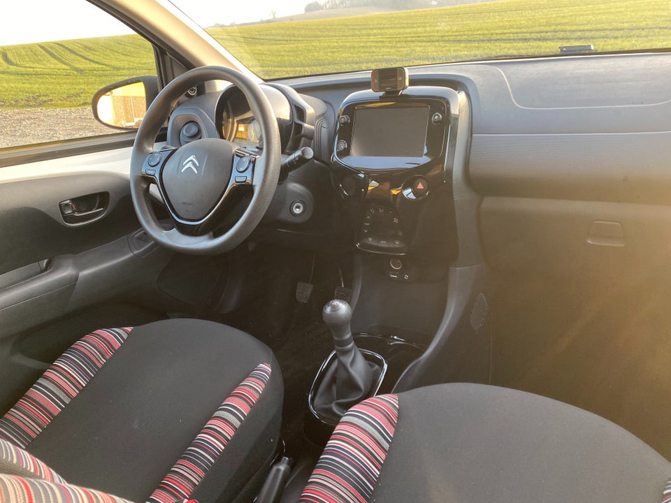 Citroën C1 1,0 VTi Shine 5d