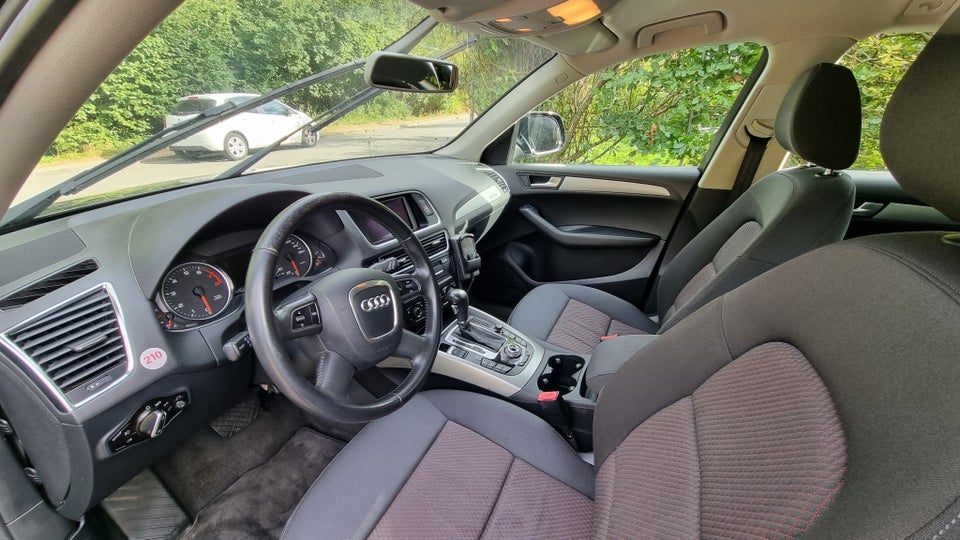 Audi Q5 3,2 FSi quattro S-tr. 5d