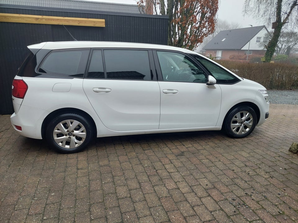 Citroën Grand C4 Picasso 1,6 e-HDi 115 Intensive 7prs 5d