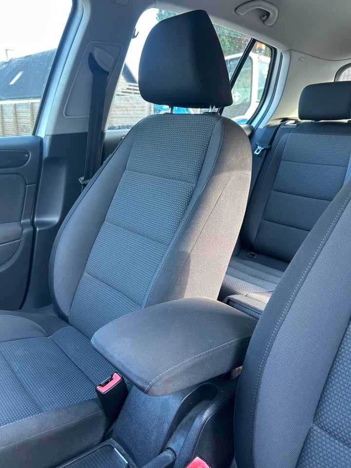 VW Golf VI 1,6 TDi 105 Comfortline DSG BMT 5d