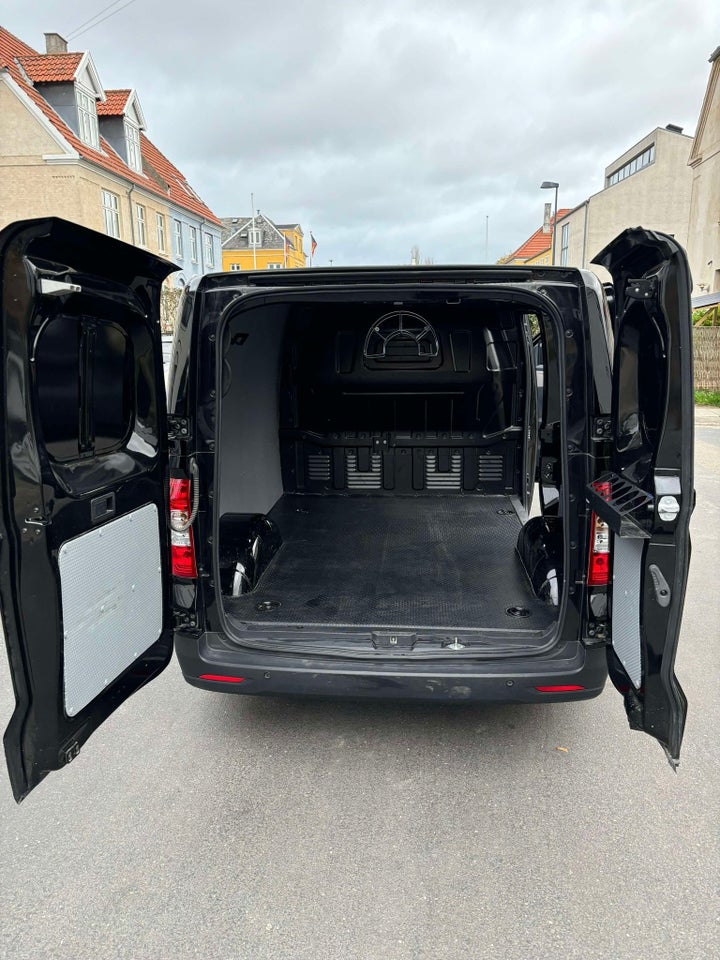 Maxus e-Deliver 3 50 Cargo Van LWB