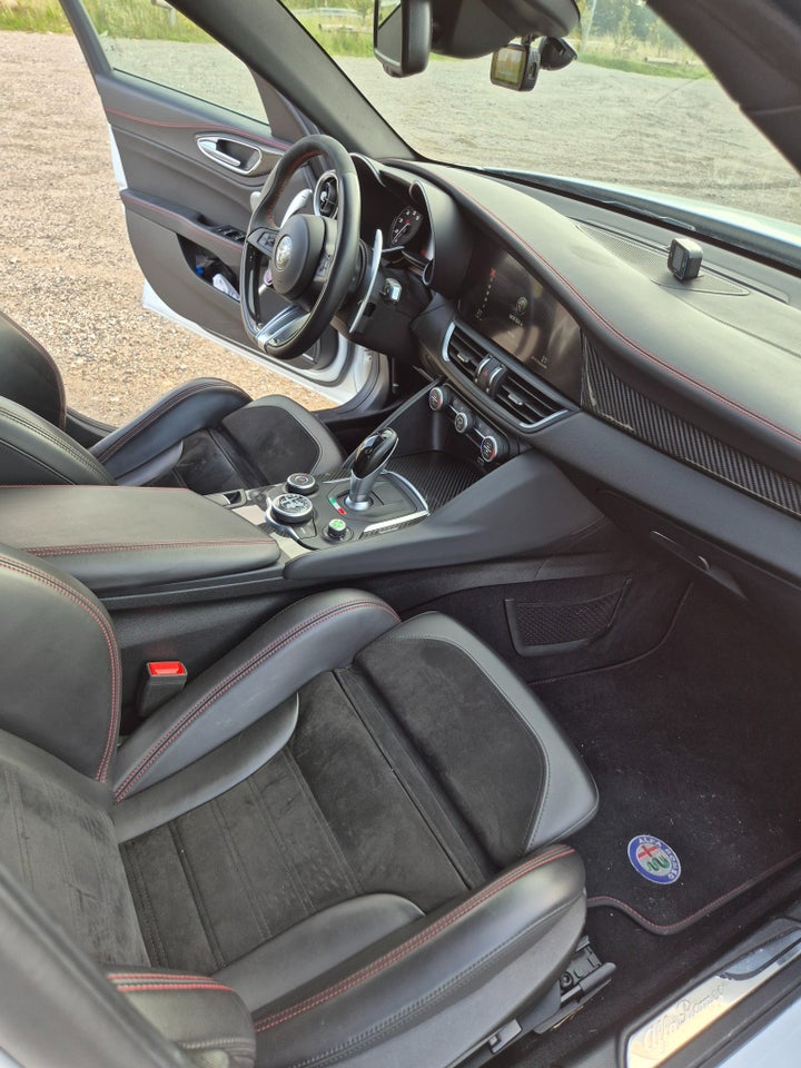 Alfa Romeo Giulia 2,9 V6 Quadrifoglio aut. 4d