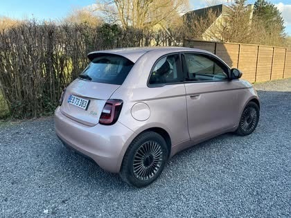 Fiat 500e 42 Icon 3d