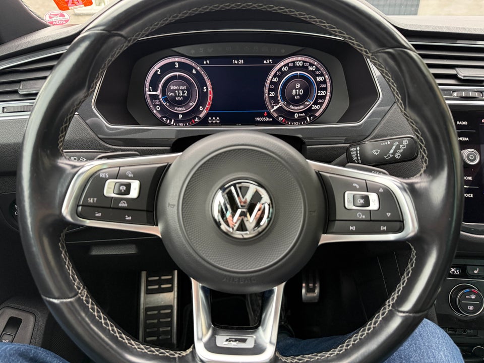 VW Tiguan 2,0 TDi 190 R-line DSG 4Motion 5d