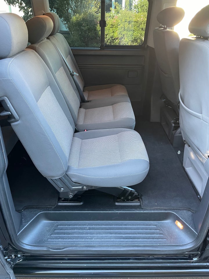 VW Caravelle 2,0 TDi 140 Comfortline DSG lang 4d