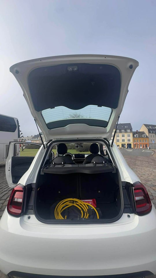 Fiat 500e 42 Icon 3d