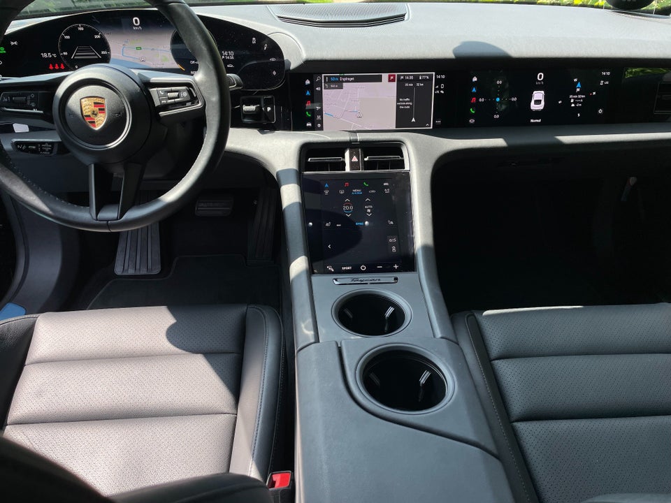 Porsche Taycan 4S 4d