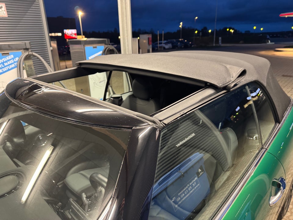 MINI Cooper S 2,0 Essential Cabriolet aut. 2d