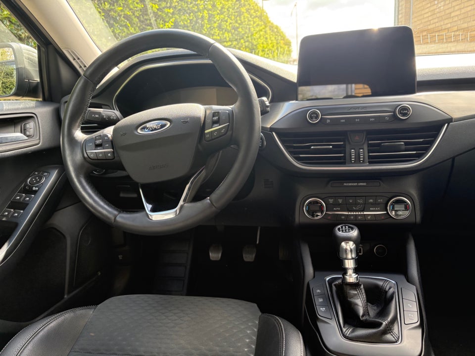 Ford Focus 1,0 EcoBoost Titanium stc. 5d