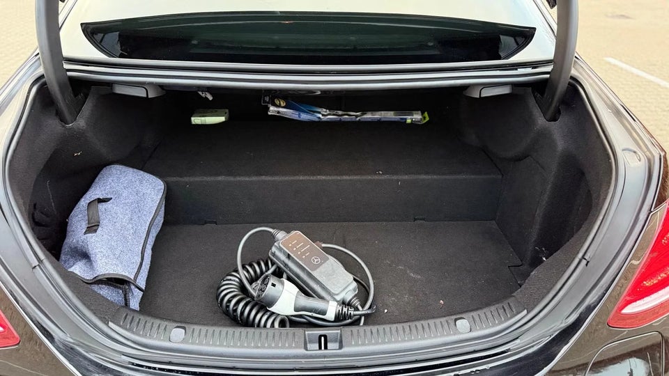 Mercedes E300 de 2,0 AMG Line aut. 4d