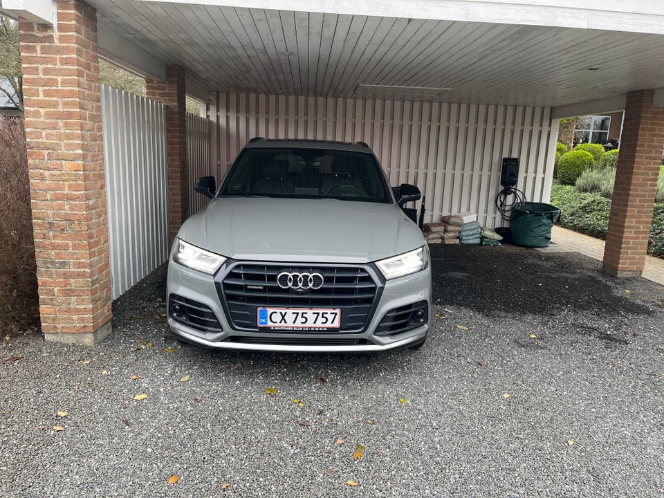 Audi Q5 3,0 TDi 286 S-line quattro Tiptr. 5d