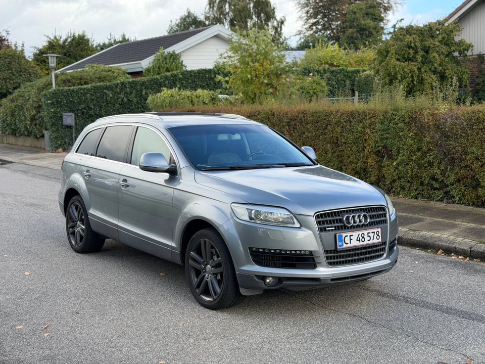 Audi Q7 3,0 TDi 233 quattro Tiptr. 7prs 5d