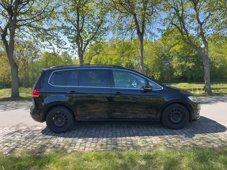 VW Touran 2,0 TDi 150 Comfortline DSG 7prs 5d