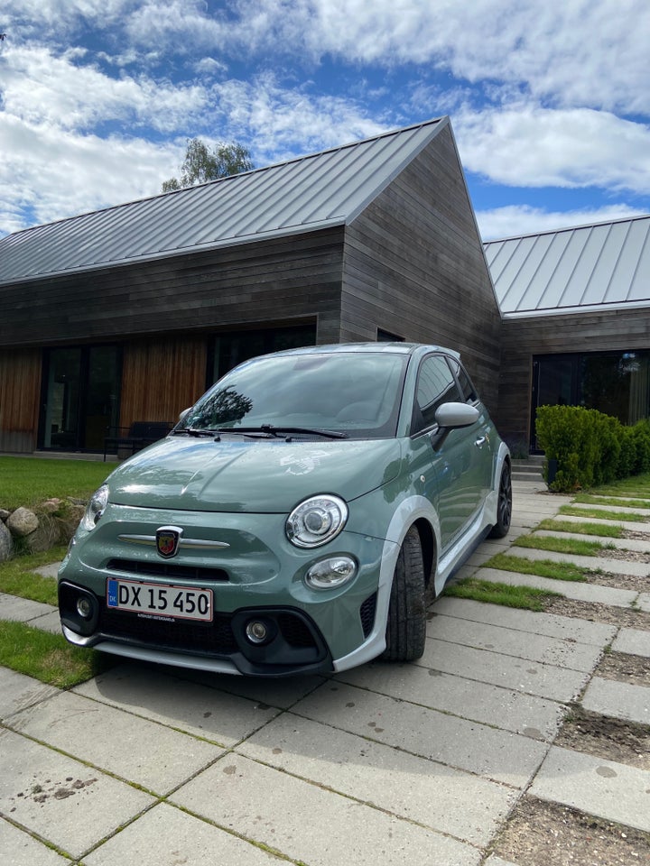 Abarth 695 1,4 T-Jet 180 70th Anniversario 3d